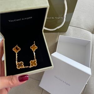 Gold Clover Bracelet